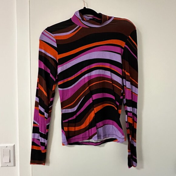 Sanctuary Slinky Mock Neck Top in Gravity - Picture 2 of 3